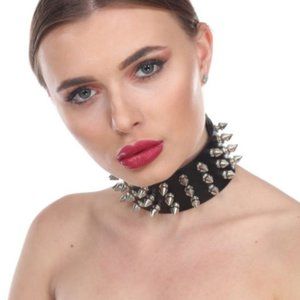 Women Black Choker Collar BDSM Necklace With Spikey Silver Studs